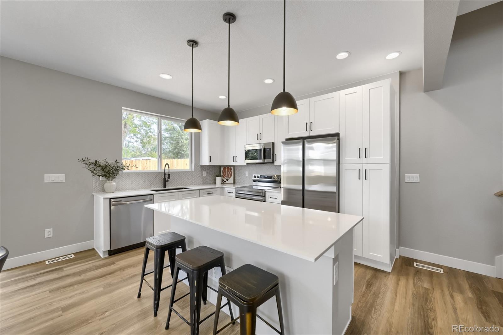 5542 Clay Court