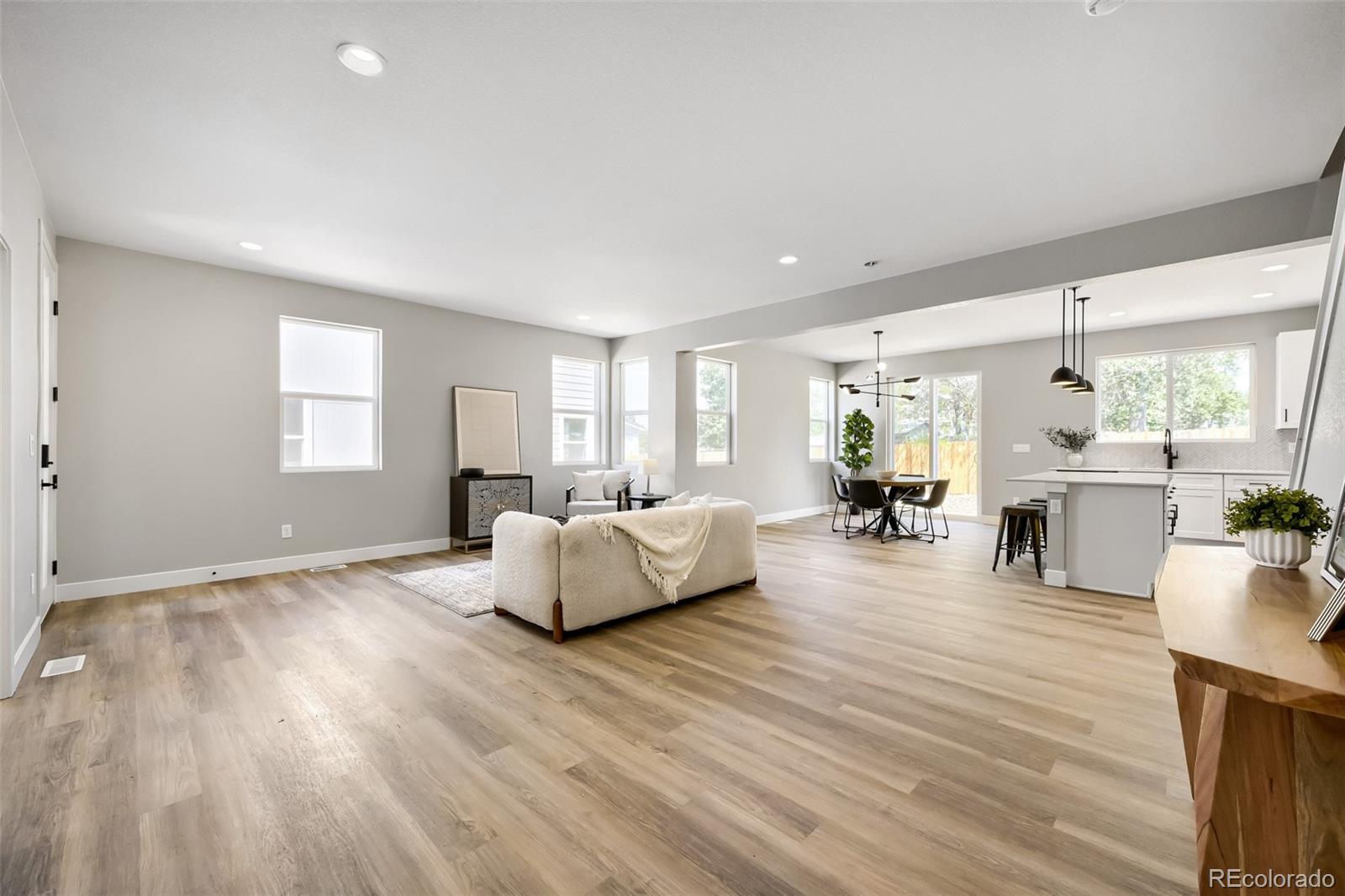 5542 Clay Court