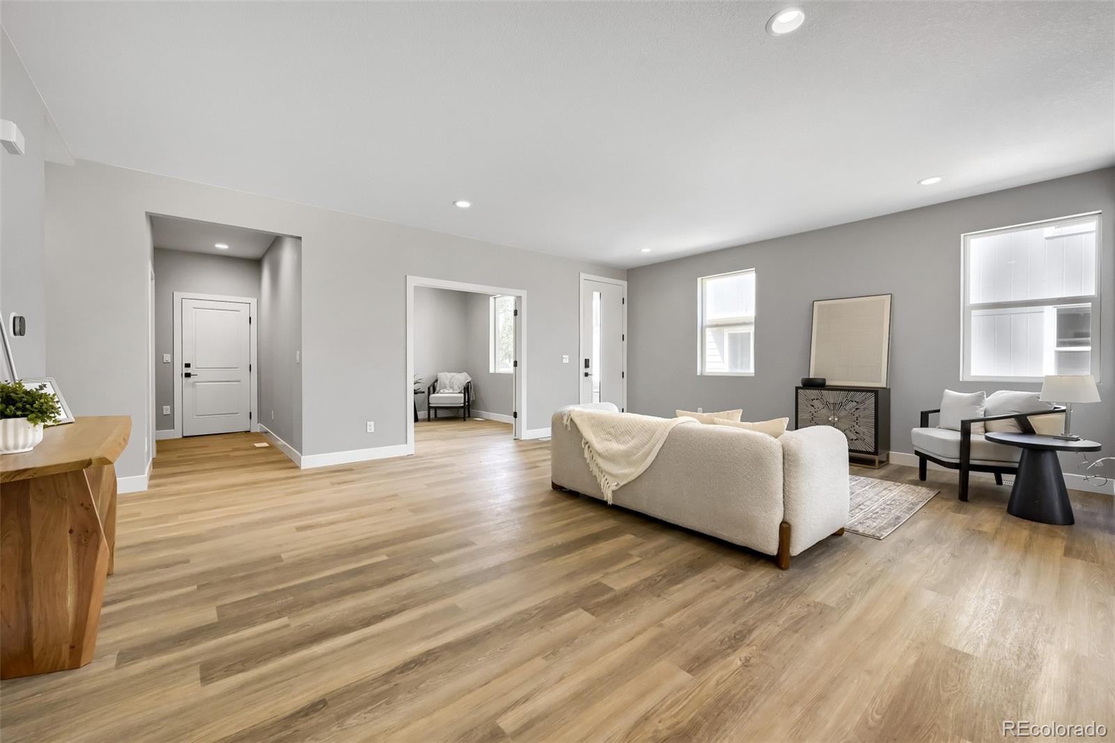 5542 Clay Court