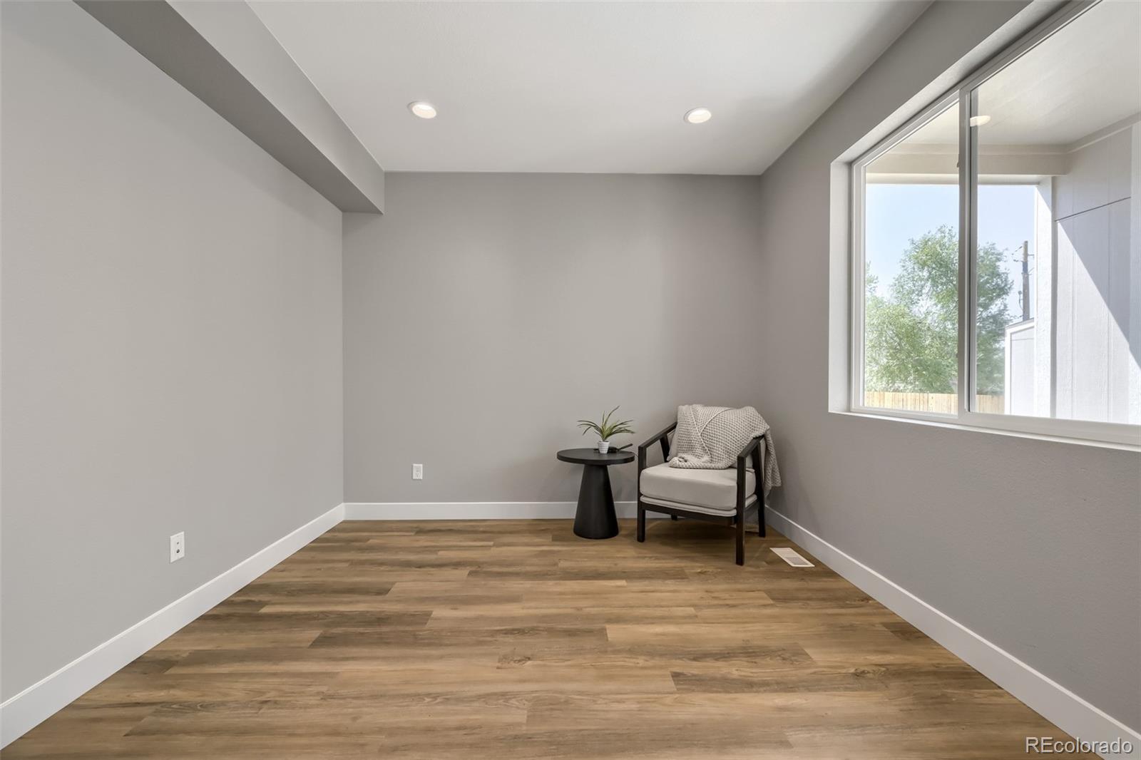 5542 Clay Court